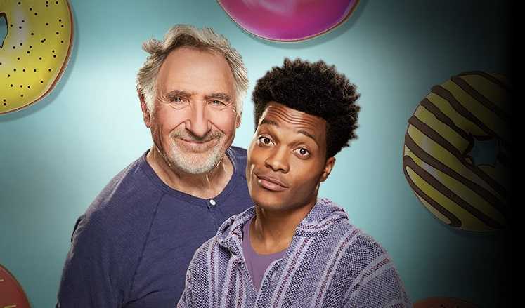 مشاهدة مسلسل Superior Donuts موسم 1 حلقة 1